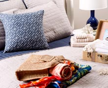 Make Up The Beds: Linens for the Summer House Online Sample Sale @ Ruelala.com