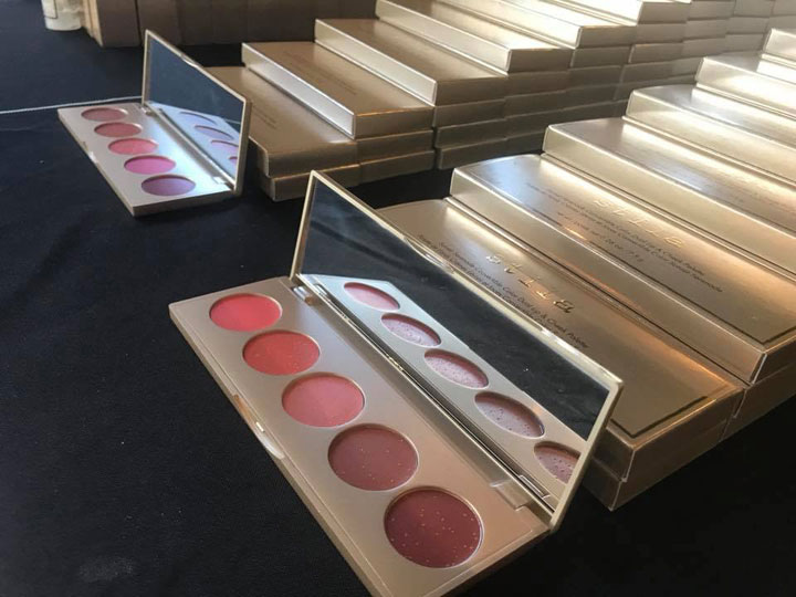 Pics from Inside the Stila Sample Sale