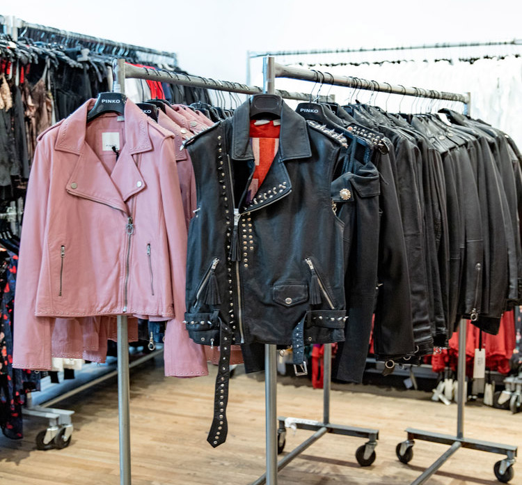 Pinko Sample Sale in Images