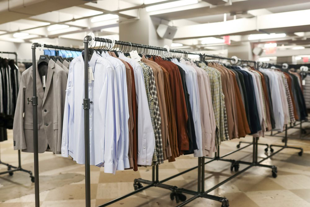 Theory Apparel & Accessories New York Sample Sale in Images