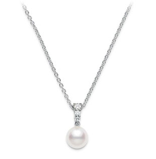 Mikimoto single pearl pendant hanging beautifully on a sterling silver chain will only cost $104 (orig. $260)