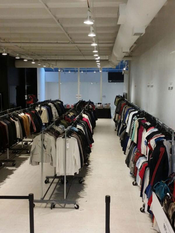 Pics from Inside the GANT Sample Sale